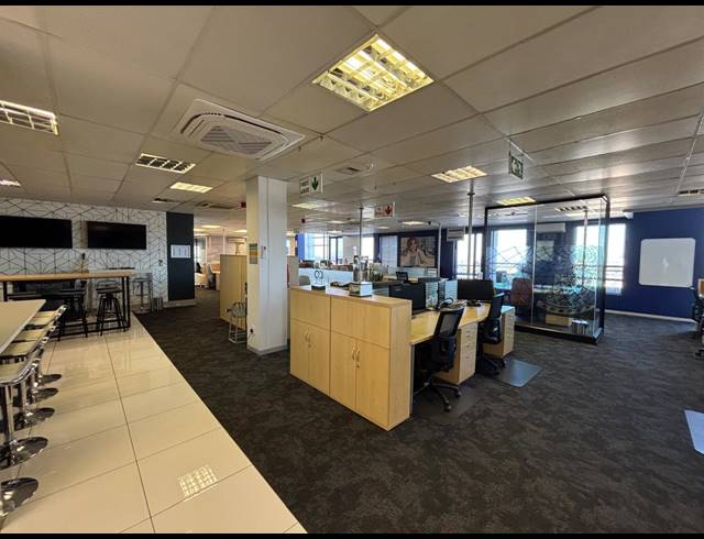 1,429M² OFFICE TO LET IN TYGER VALLEY